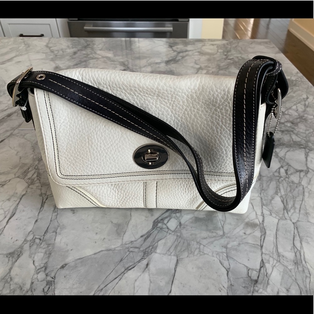 NWT Coach Black/White Pebbled Leather Bag